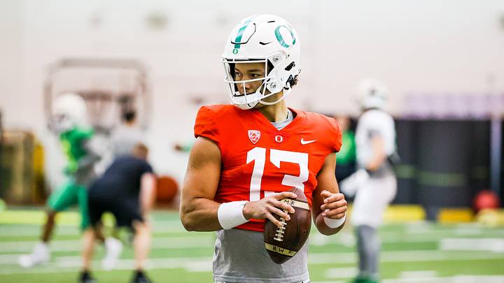 Oregon Football Offensive Players to Watch in 2022 Ducks Spring Game Oregon Football Offensive Players to Watch in 2022 Ducks Spring Game