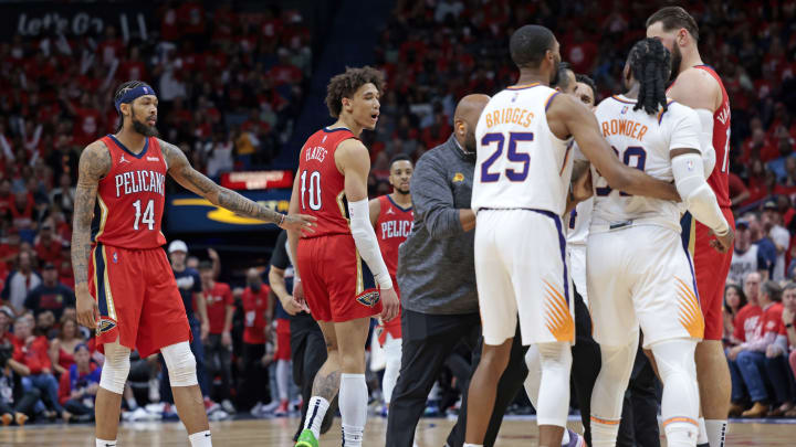Pelicans’ Jaxson Hayes Ejected vs. Suns After Flagrant 2 Shove