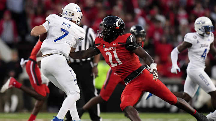 Finding Broncos: Scouting Cincinnati Edge Myjai Sanders