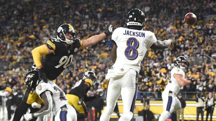 Lamar Jackson Appears Fully Healthy, Putting In the Work Lamar Jackson Appears Fully Healthy, Putting In the Work