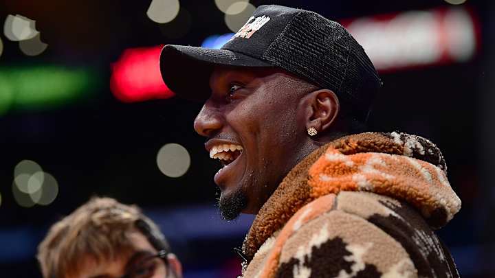 Deebo Samuel Nightclub Video Goes Viral Amid Trade Rumors Deebo Samuel Nightclub Video Goes Viral Amid Trade Rumors
