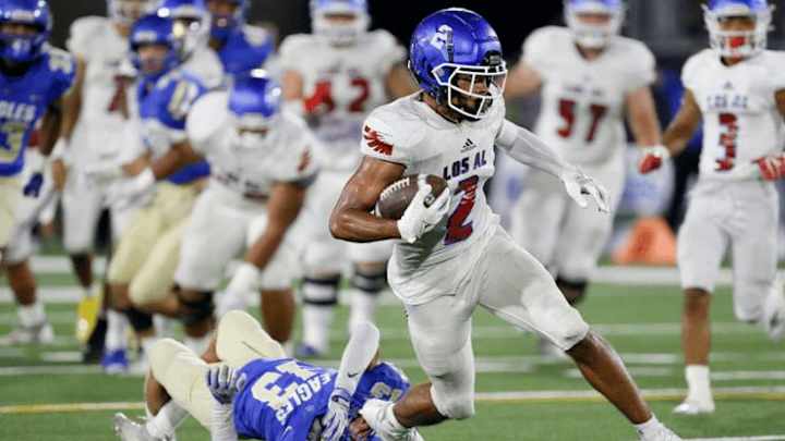 '23 WR DeAndre Moore Jr. Commits to Louisville