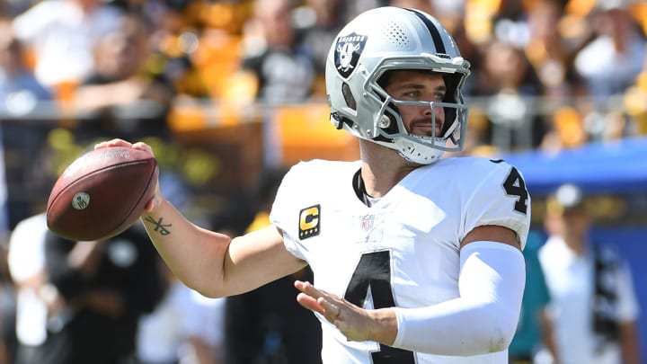 Derek Carr’s Contract Didn’t Take Advantage of Deshaun Watson’s New Precedent Derek Carr’s Contract Didn’t Take Advantage of Deshaun Watson’s New Precedent