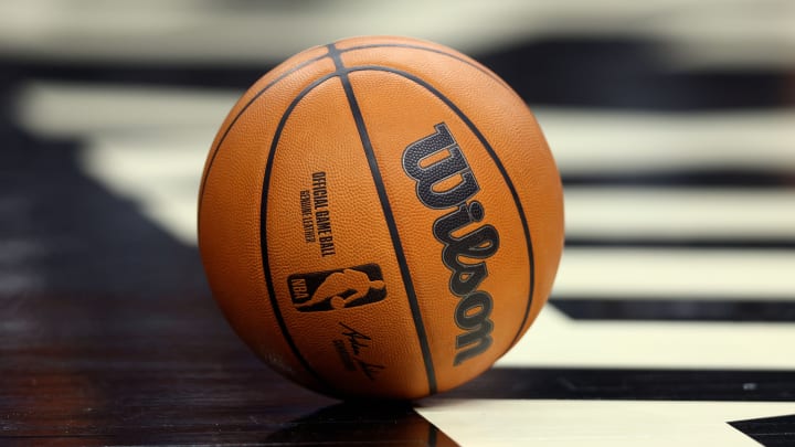 Ex-Suns Staffer Pleads Guilty to Illicitly Selling Team Tickets Ex-Suns Staffer Pleads Guilty to Illicitly Selling Team Tickets