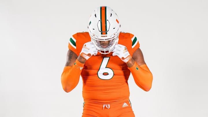 Florida Gators DL Transfer Target Commits to Miami