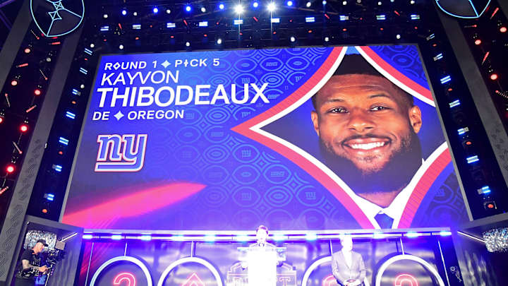 Giants Pluck Oregon Edge Kayvon Thibodeaux at No. 5 Giants Pluck Oregon Edge Kayvon Thibodeaux at No. 5