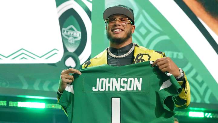 Ex-Jets Scout Explains Why New York Made a Mistake Drafting Jermaine Johnson