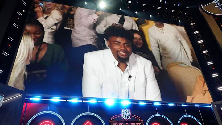 What Draft Analysts Said About Treylon Burks What Draft Analysts Said About Treylon Burks