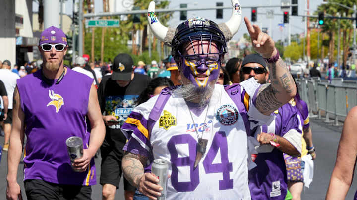 Minnesota Vikings 2022 NFL Draft Day 2 Live Blog: Updates, Pick Tracker, Analysis Minnesota Vikings 2022 NFL Draft Day 2 Live Blog: Updates, Pick Tracker, Analysis