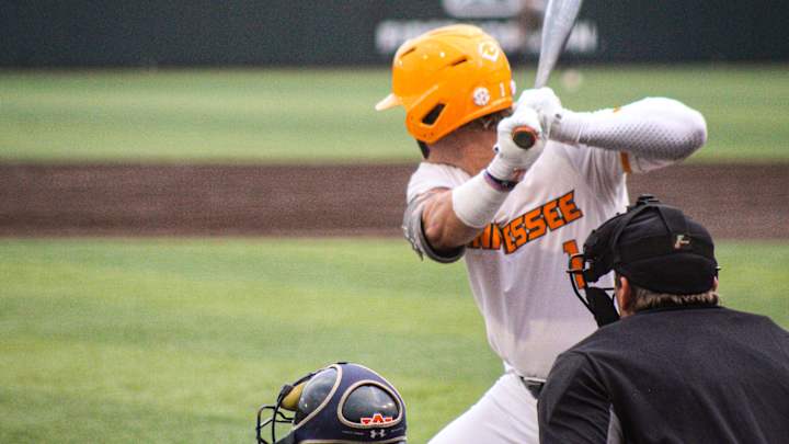 Tennessee Hits Six Homers, Finds Stride Late to Obliterate Auburn