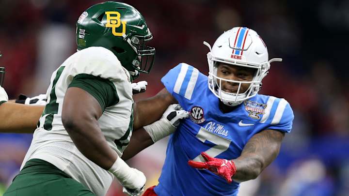 Cowboys Select Ole Miss DE Sam Williams With No. 56 Pick in NFL Draft