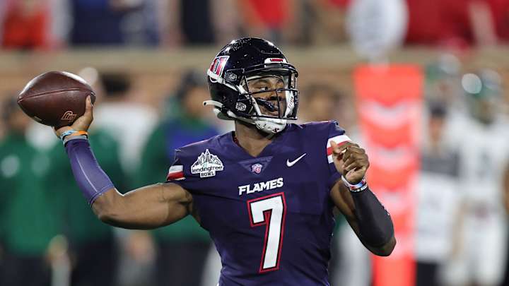 Day 2 NFL Draft Buzz: Vikings a Team to Watch For Liberty QB Malik Willis at 34 Day 2 NFL Draft Buzz: Vikings a Team to Watch For Liberty QB Malik Willis at 34