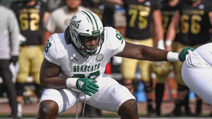 Diamond in the Rough? Patriots Pick Northwest Missouri State DT Sam Roberts at No. 200 Diamond in the Rough? Patriots Pick Northwest Missouri State DT Sam Roberts at No. 200