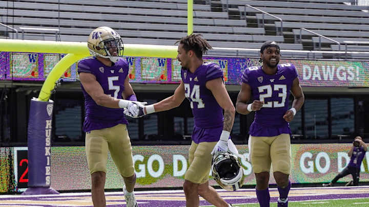 As Portal Deadline Looms, Cook Has Words of Advice to Teammates Mulling Leaving