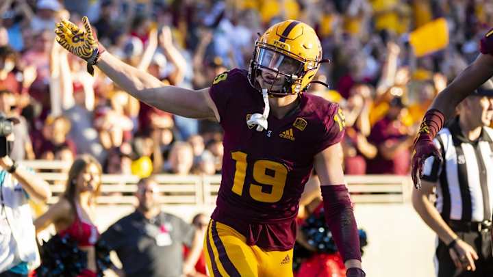 Report: Florida Gators Among Finalists For Coveted WR Transfer Report: Florida Gators Among Finalists For Coveted WR Transfer