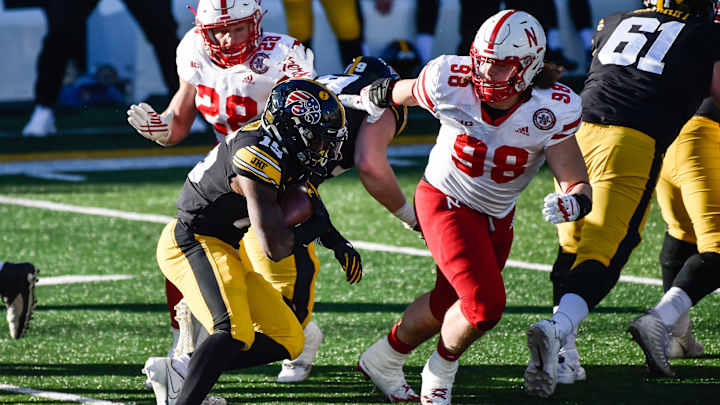 Nebraska Transfer Defensive Lineman Casey Rogers Announces Final Schools Ahead of Commitment Nebraska Transfer Defensive Lineman Casey Rogers Announces Final Schools Ahead of Commitment