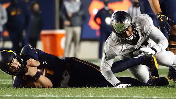 Oregon Defensive Lineman Kristian Williams Enters Transfer Portal, Per Report