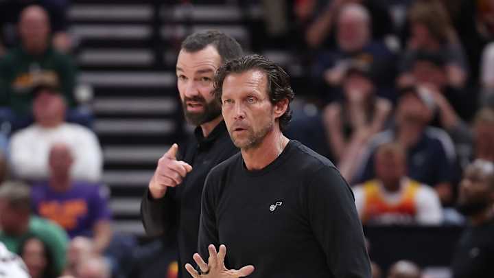 Report: Jazz Head Coach Quin Snyder to Undergo Hip Replacement Surgery