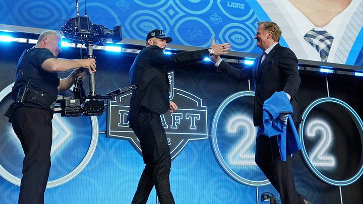 Aidan Hutchinson Listed as Lions MVP of 2022 Season