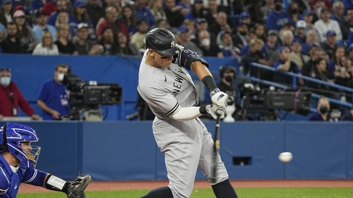 Aaron Judge Goes ‘Yard’ as Yankees Whip Bluejays 9-1 Aaron Judge Goes ‘Yard’ as Yankees Whip Bluejays 9-1