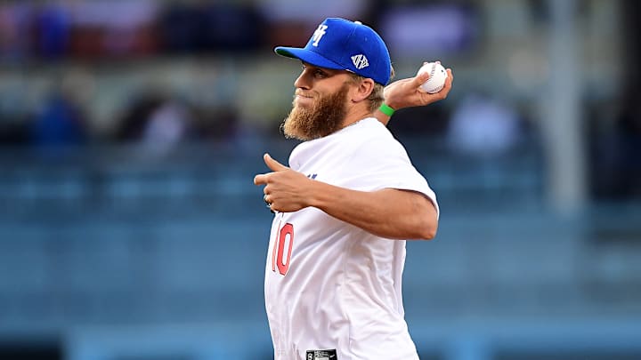 Rams WR Cooper Kupp Threw First Pitch Before the Dodgers Game