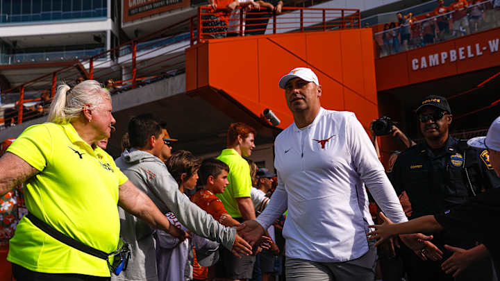 Sark on Bama Matchup: 'I Don’t Give a Sh*t What Time Kickoff is, Y’all Just Show Up'