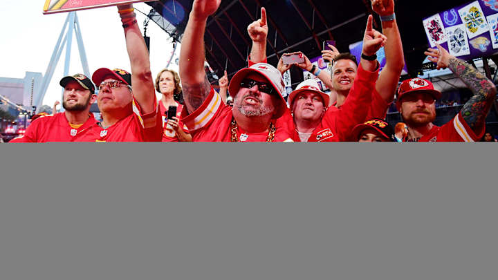 By Trading Tyreek Hill, Did the Chiefs Help Preserve Their Dynasty? By Trading Tyreek Hill, Did the Chiefs Help Preserve Their Dynasty?