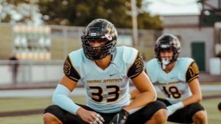 Wisconsin lands a commitment from 2023 outside linebacker Jordan Mayer