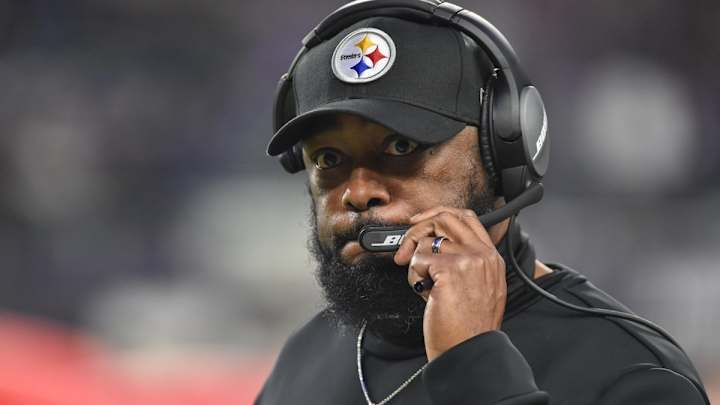 Mike Tomlin Isn't Bothered by Veterans Not Mentoring Rookies