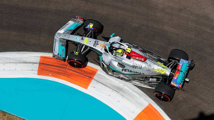 F1 News: Mercedes Surprises Fans As It Dominates Miami GP FP2 F1 News: Mercedes Surprises Fans As It Dominates Miami GP FP2