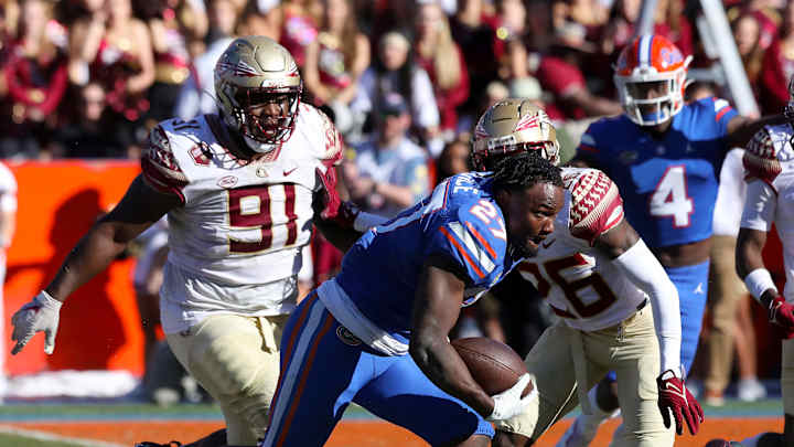 Texans Training Camp Preview: Can Dameon Pierce Ignite Houston Run Game? Texans Training Camp Preview: Can Dameon Pierce Ignite Houston Run Game?