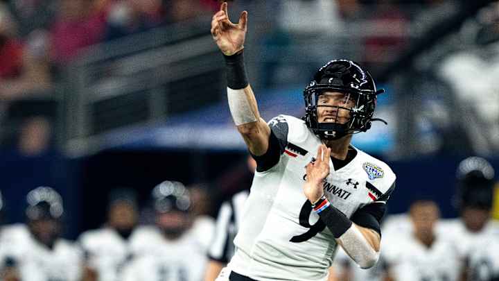 Falcons Focus On Offensive Consistency Under Rookie QB Desmond Ridder