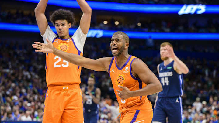 Social Media Criticizes Suns-Mavericks Officiating Social Media Criticizes Suns-Mavericks Officiating