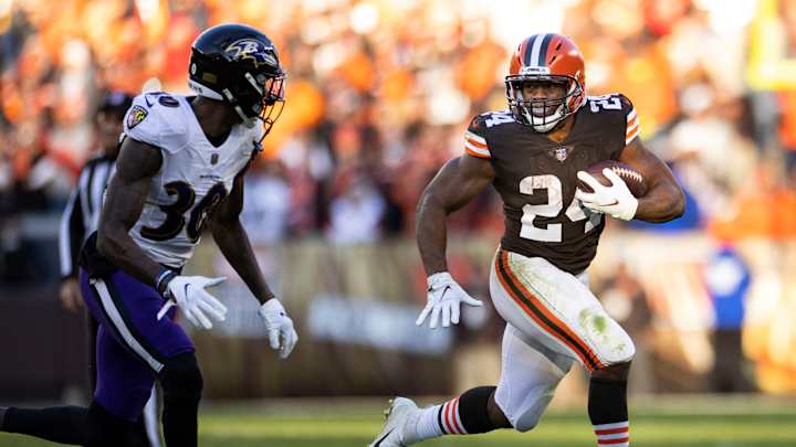 Nick Chubb BACK in the Weight Room Doing Insane Things