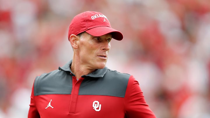 Brent Venables Working to Avoid 'Energy Vampires' on the Recruiting Trail at Oklahoma