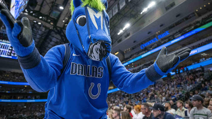 Mavs Summer Camps Available: Basketball, Dance and Gaming Mavs Summer Camps Available: Basketball, Dance and Gaming