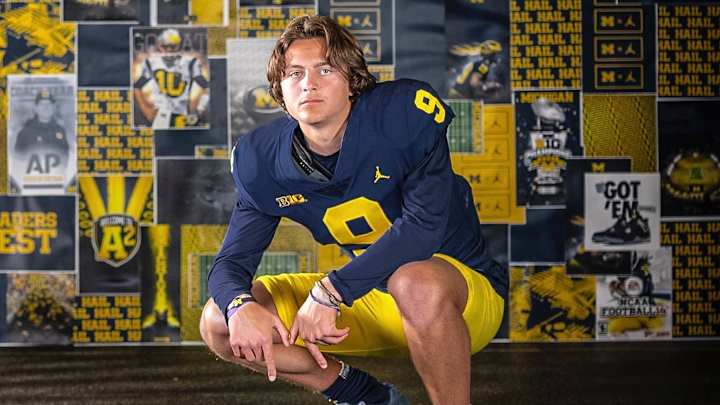 Huskies Enter the Julian Sayin QB Sweepstakes with an Offer