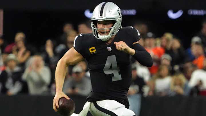 Derek Carr Was Asked About Tom Brady-Raiders Rumors
