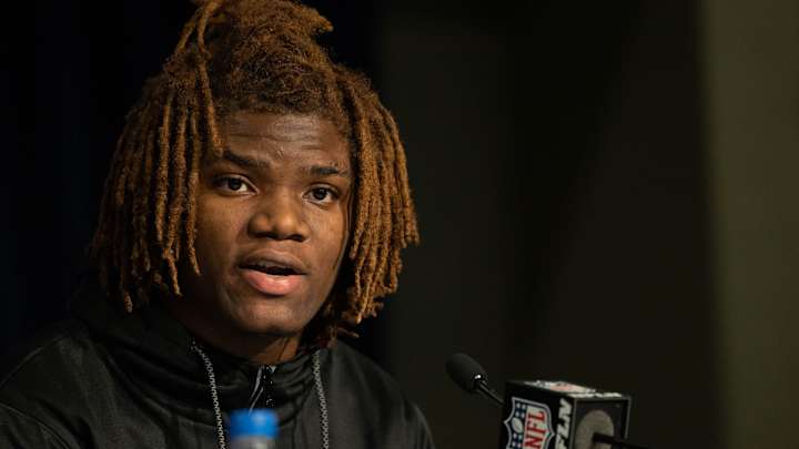 Vikings Sign First-Round Pick Lewis Cine to Four-Year Rookie Contract