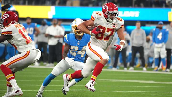 10-Team PPR Mock Draft Review: Travis Kelce Too Early, Tom Brady 10th Round Steal