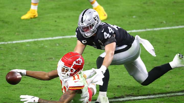 Nick Kwiatkoski Signs with NFC Team
