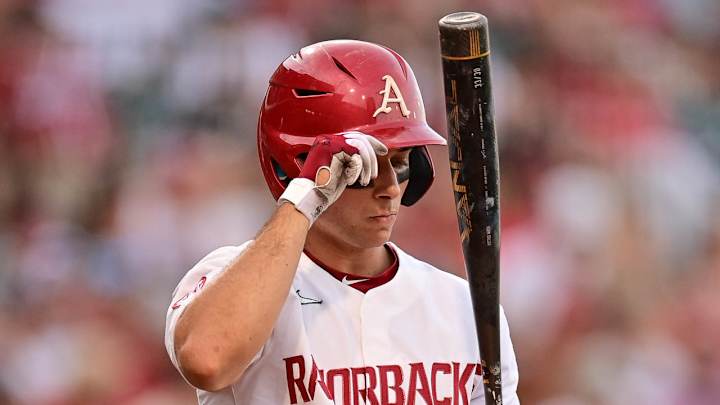 Good Swing Deposits Good Pitch Over Wall and Vandy Downs Hogs Good Swing Deposits Good Pitch Over Wall and Vandy Downs Hogs