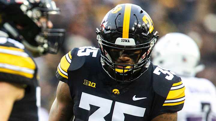 Broncos Player Profile: Barrington Wade #54 | Linebacker Broncos Player Profile: Barrington Wade #54 | Linebacker