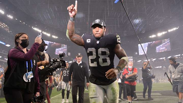 Raiders Starting Running Back Named Most Underrated Player on Team