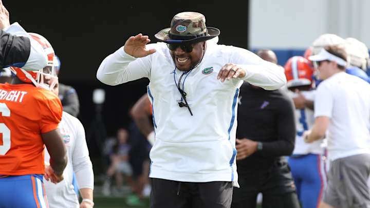 RB Akylin Dear Releases Top 12, Advances Florida Gators in Recruitment RB Akylin Dear Releases Top 12, Advances Florida Gators in Recruitment