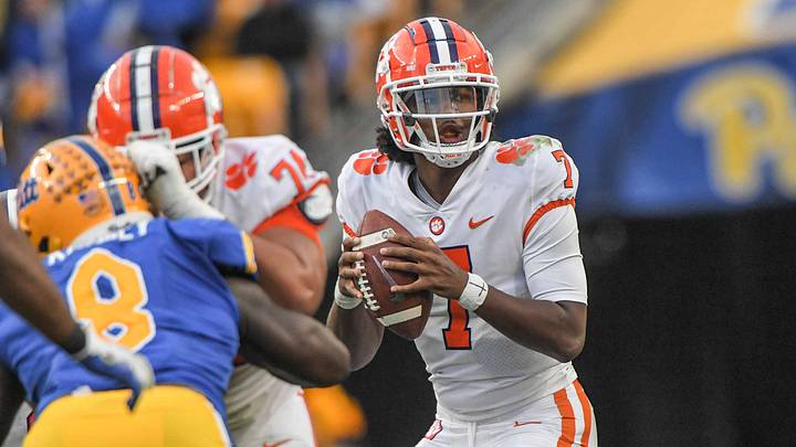 Clemson Transfer Quarterback Taisun Phommachanh Commits to Georgia Tech