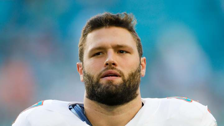 Former Wisconsin linebacker Vince Biegel signs with the Baltimore Ravens Former Wisconsin linebacker Vince Biegel signs with the Baltimore Ravens