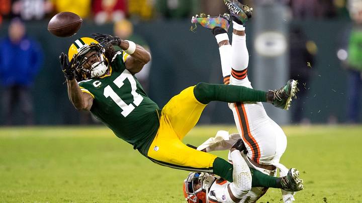 Adams Trade Looms Large in PFF’s Offseason Grade for Packers