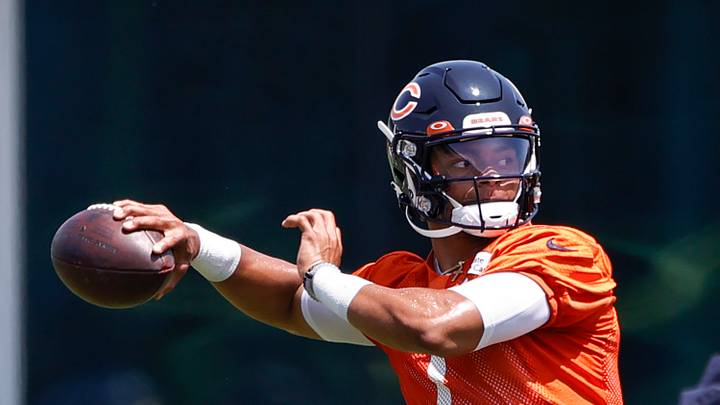 Bears See Fruit of Justin Fields' Endeavors