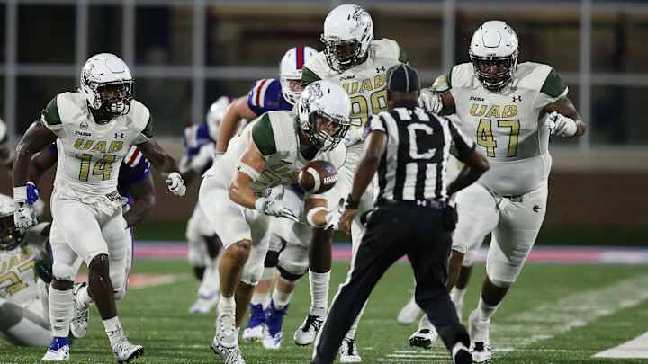 Huskies Add All-Conference USA Linebacker as 9th Portal Pickup Huskies Add All-Conference USA Linebacker as 9th Portal Pickup